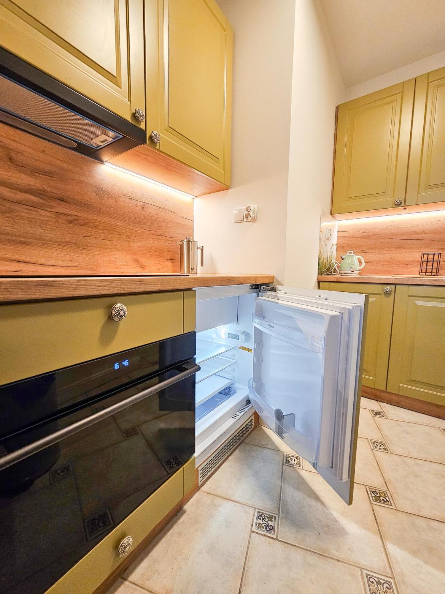 Butik Apartamenty Old Town Torun - Parking Екстер'єр фото