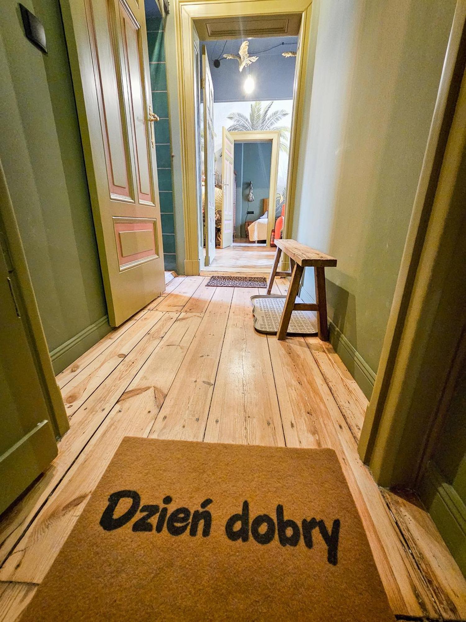 Butik Apartamenty Old Town Torun - Parking Екстер'єр фото